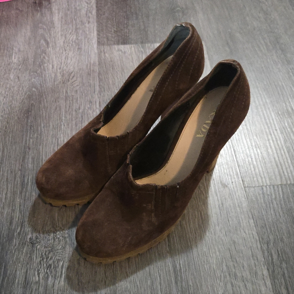 PRADA Women's Brown Suede Shoes SZ 38.5